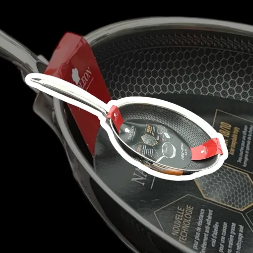 Vente de poêles en inox triple épaisseur avec un revêtement nid d'abeilles, proximité de Saint-Étienne, Boutique Guillet