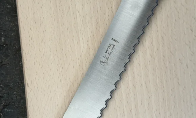 Couteau à pain La Fourmi à Saint-Galmier, proximité de Saint-Étienne, Boutique Guillet